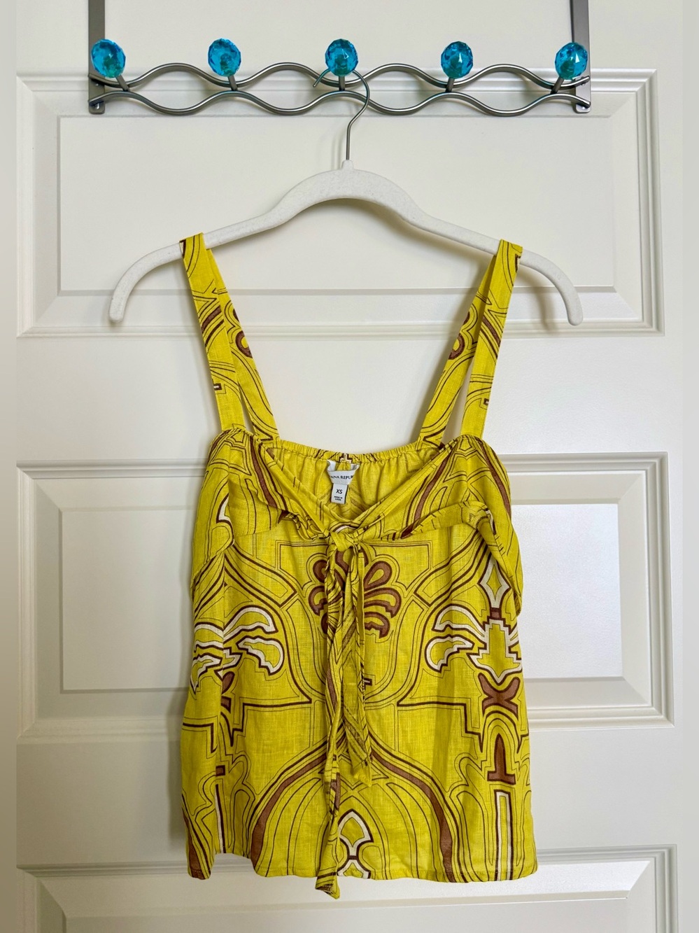 BR Women's Linen Tie-Front Tank